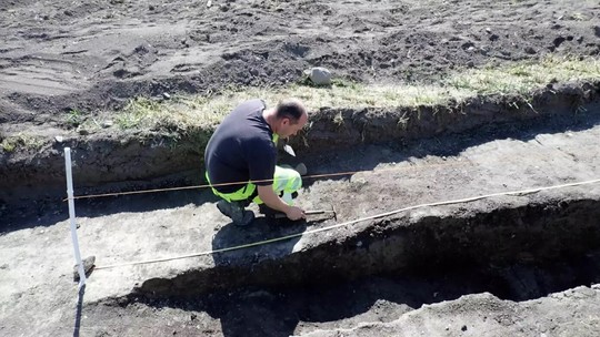 Detector de metais revela navio viking enterrado em fazenda na Noruega