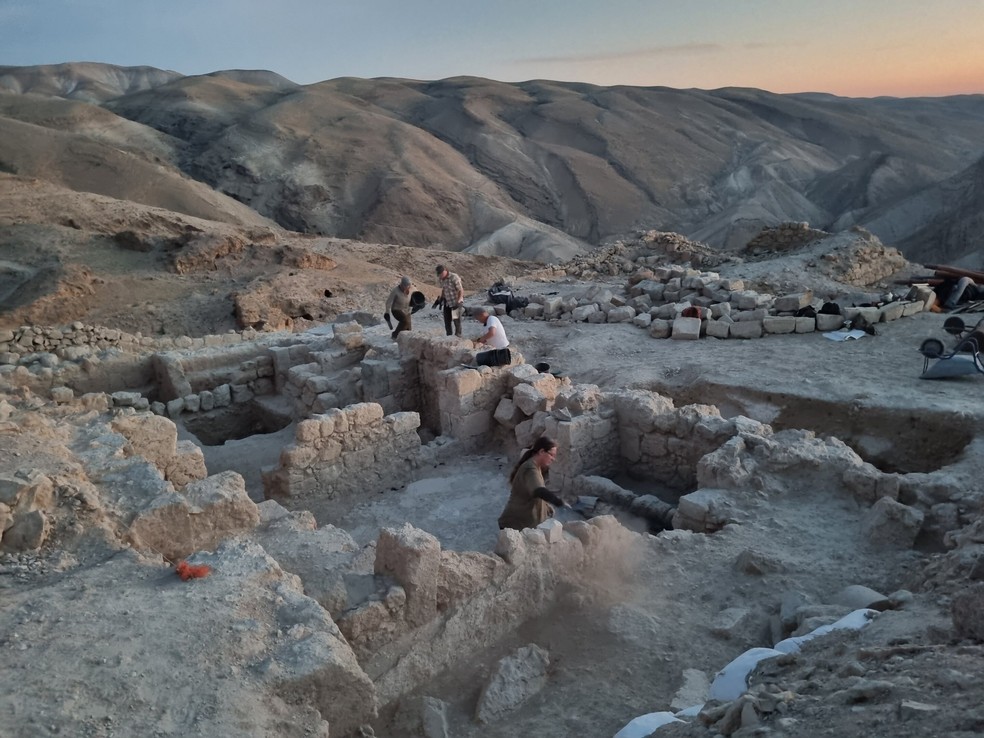 Escavações no antigo sítio da Hircânia, no norte do deserto da Judeia — Foto: Universidade Hebraica de Jerusalém