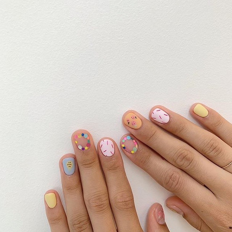 Unhas de VSCO Girl (Foto: Reprodução/ Pinterest) — Foto: Glamour