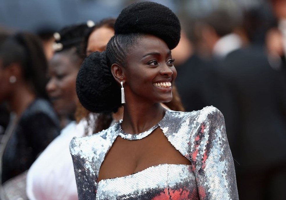 CANNES, FRANCE - MAY 16:  Aissa Maiga attends the screening of "Burning"  during the 71st annual Cannes Film Festival at Palais des Festivals on May 16, 2018 in Cannes, France.  (Photo by John Phillips/Getty Images) (Foto: Getty Images) — Foto: Glamour