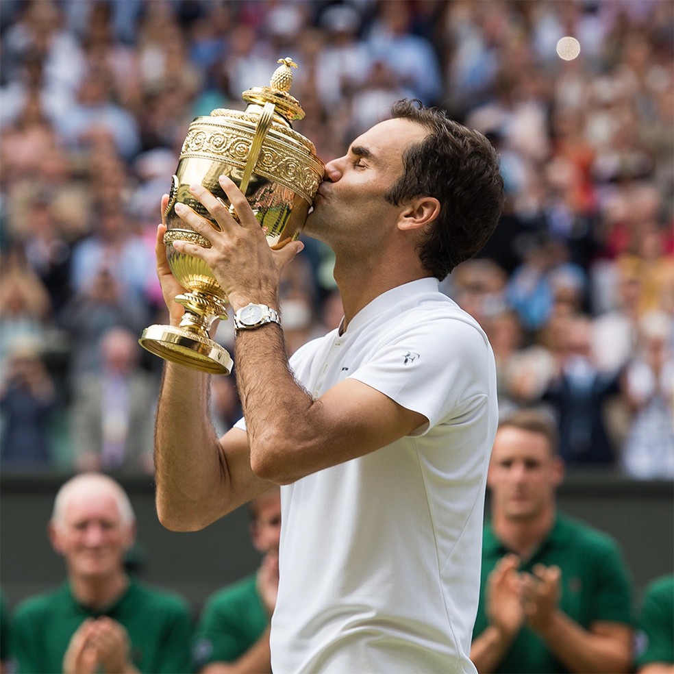 Roger Federer ao conquistar Wimbledon — Foto: Rolex