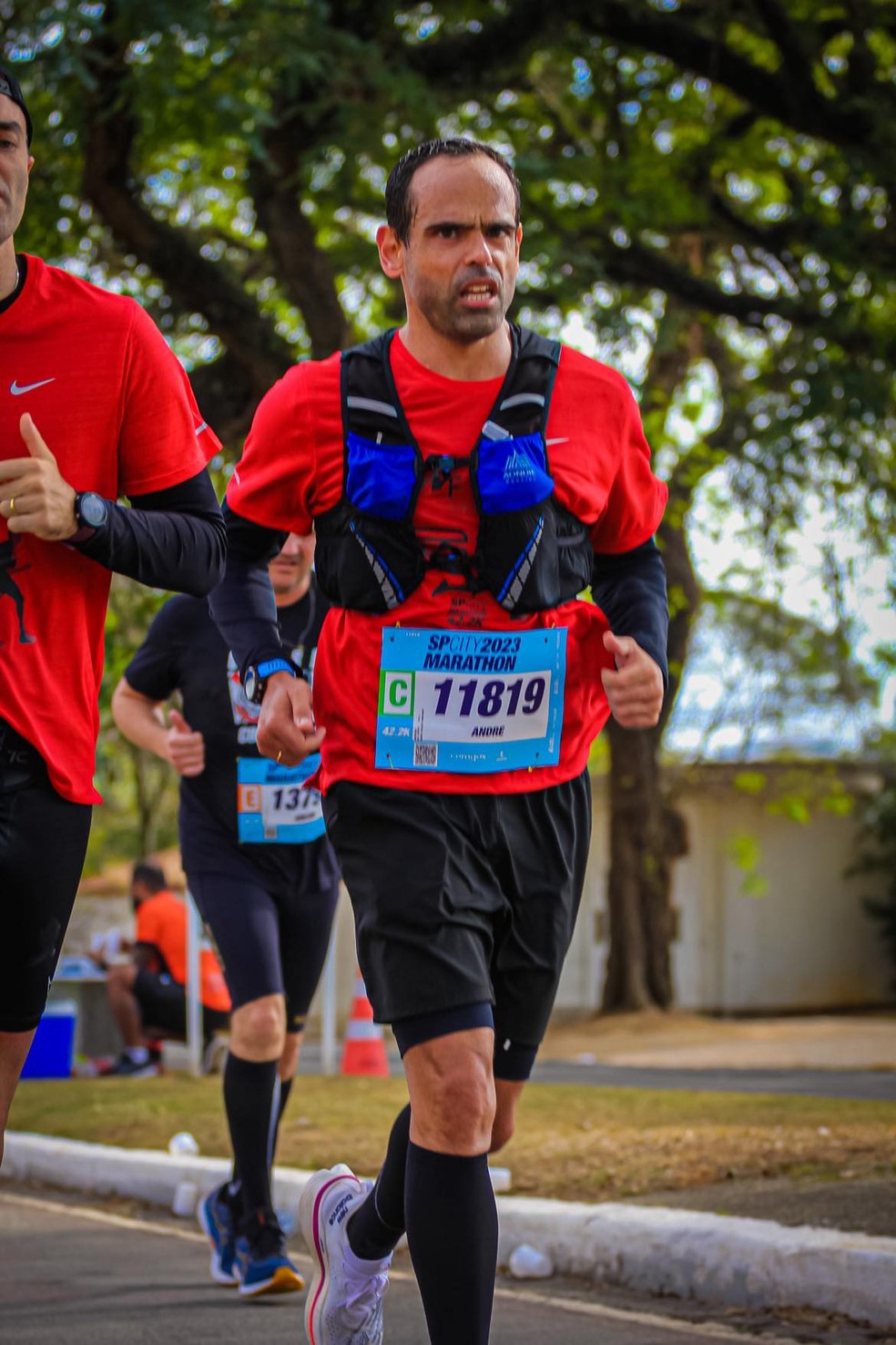 André Foligno, paciente renal, completa maratona — Foto: FOTOP