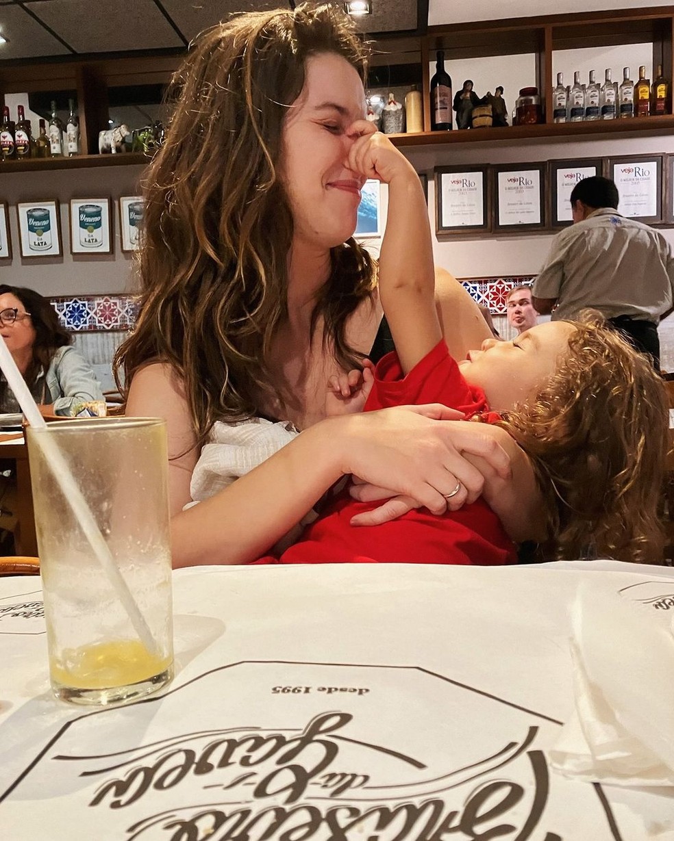 Nathalia Dill com a filha, Eva — Foto: Reprodução/Instagram
