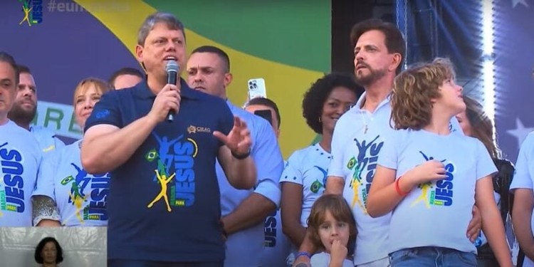 Tarcísio de Freitas na Marcha para Jesus de 2023