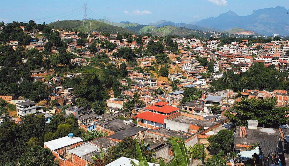 As milícias dominaram a Zona Oeste — Foto: Michel Filho / 2015