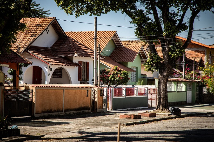 Com casario antigo e bem preservado em alguns trechos, Marechal Hermes é um cenário perfeito