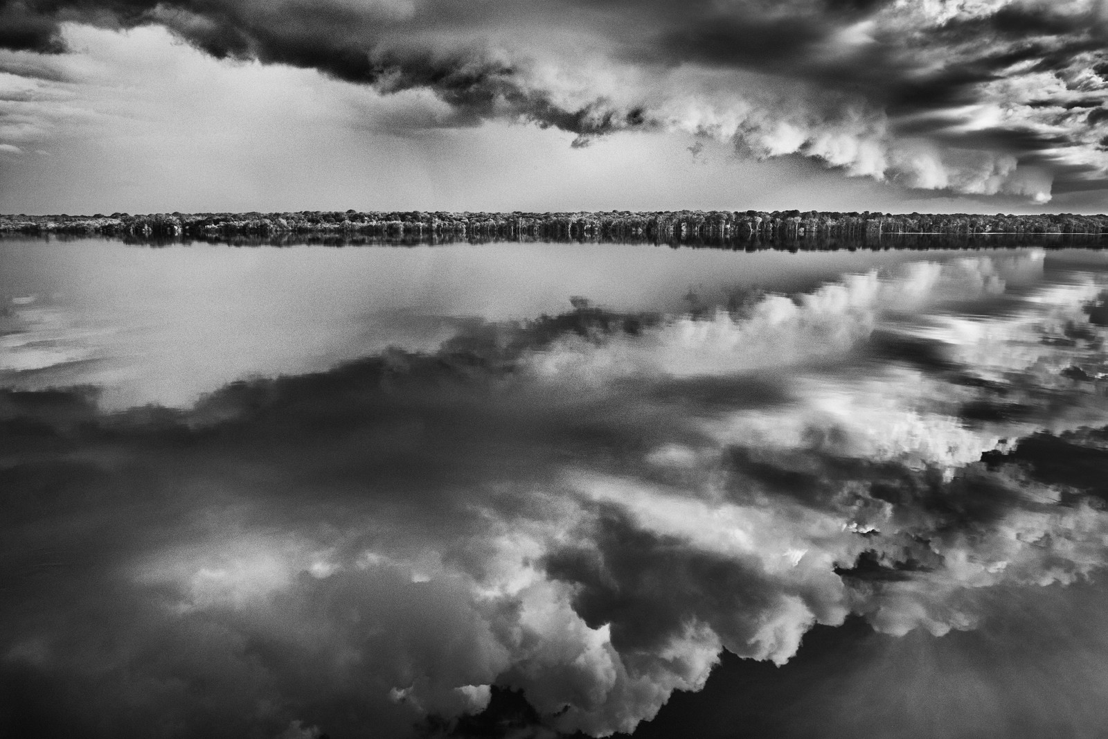 Arquipélago de Mariuá, no Médio Rio Negro: exposição 'Amazônia', de Sebastião Salgado — Foto: Sebastião Salgado