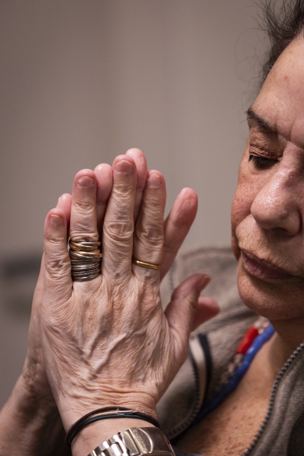 Wilma e alianças: “Até pensamos em casar, mas a preguiça foi maior” — Foto: Maria Isabel Oliveira