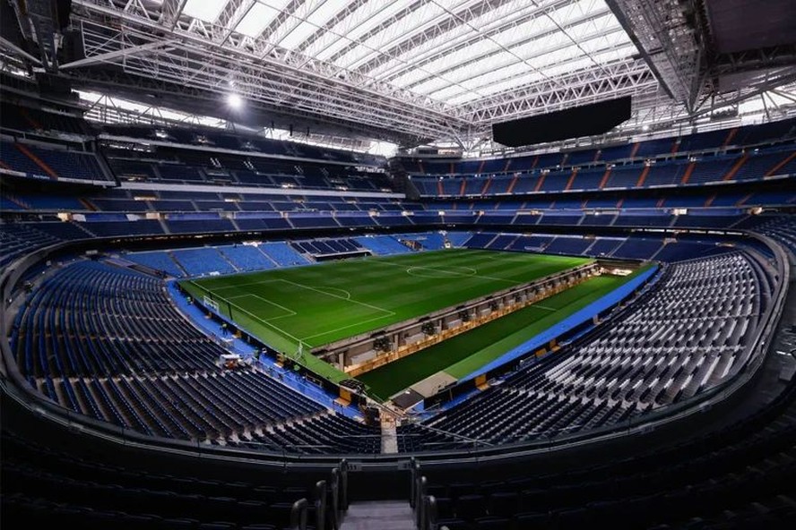 O novo Santiago Bernabéu agora abriga 84.744 torcedores