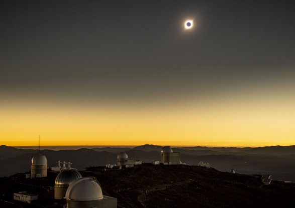 Para tirar foto do eclipse solar, é preciso usar filtros específicos