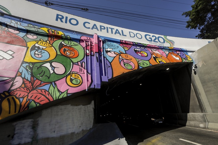 Pintura no túnel Santa Bárbara