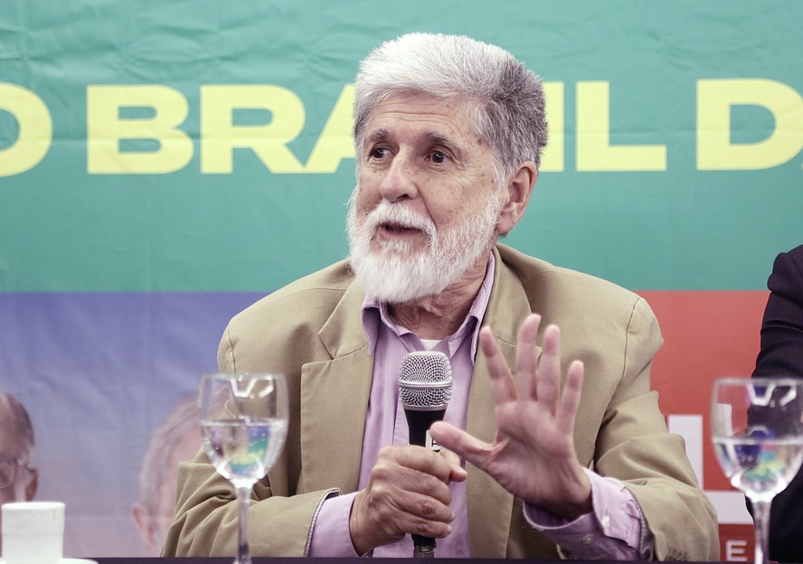 Celso Amorim em entrevista coletiva no Hotel Mercure, em São Paulo