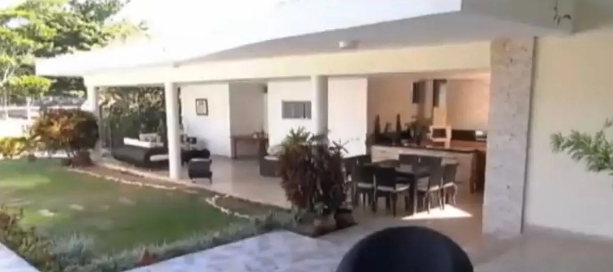 Conheça casa onde Gracyanne Barbosa voltou a morar com Belo — Foto: Reprodução Internet