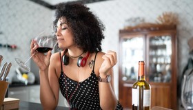 Evino e Clube O Globo oferecem um mundo de descobertas com vinho para assinantes