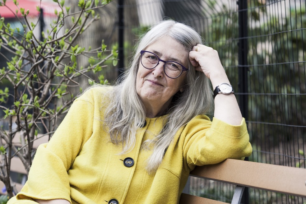 A professora e autora Mary Beard — Foto: Alex Welsh/NYT/7-4-2016