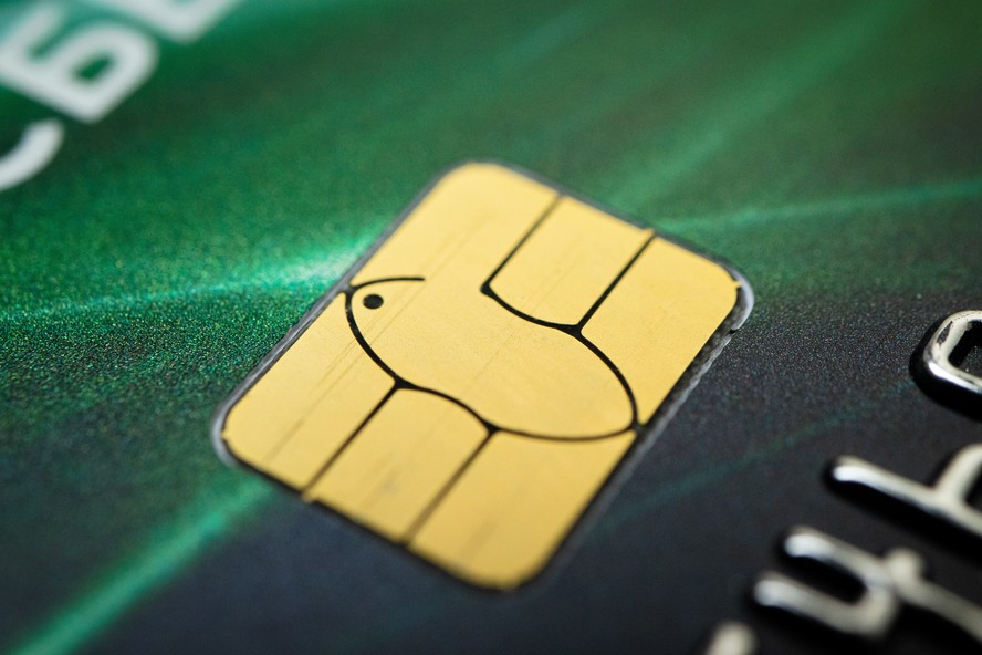 Bandeiras de cartão de crédito investem em novos serviços