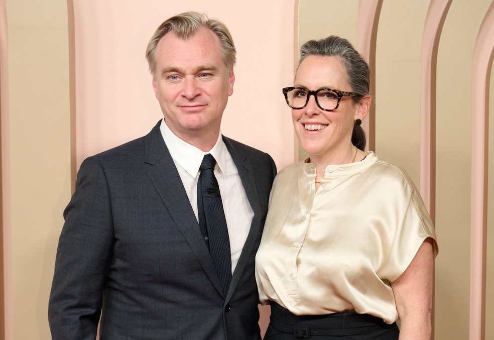 Christopher Nolan e Emma Thomas no almoço dos indicados ao Oscar 2024 — Foto: Mike Baker / ©A.M.P.A.S.