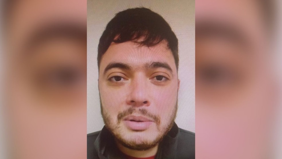 Mohamed Amra, de 30 anos, já acumulava 13 condenações na Justiça da França por roubo, organização criminosa e sequestro seguido de morte — Foto: Divulgação
