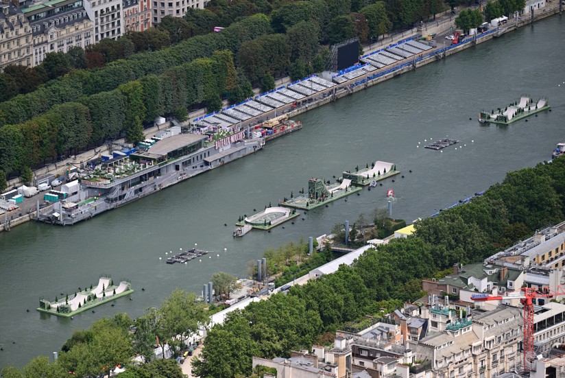 Estruturas prontas para abertura de Paris-2024 — Foto: AFP