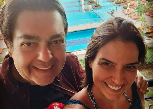 Faustão e Luciana Cardoso: esposa publicou mensagem sobre "espera"nas redes sociais