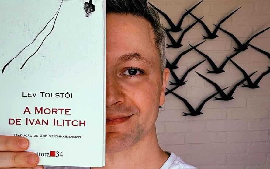 O músico Lucas Lima recomenda da leitura de 'A morte de Ivan Ilitch', de Liev Tostói