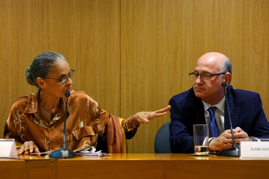 A ministra do Meio Ambiente, Marina Silva, com o presidente do BID, Ilan Goldfajn