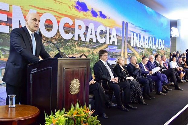 Alexandre de Moraes discursa no evento Democracia Inabalada