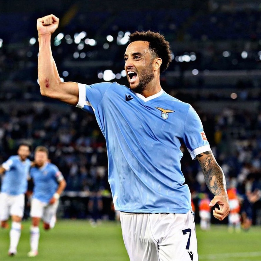 O meia Felipe Anderson teve passagens por Porto e West Ham, mas atua na Lazio desde 2016; jogador está perto de acerto com a Juventus