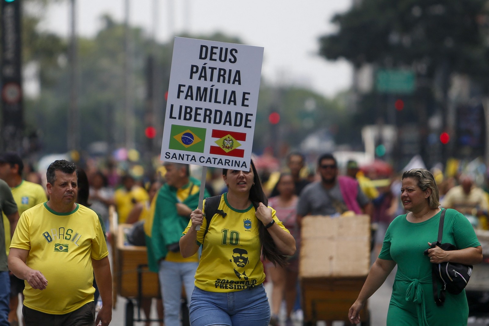 A manifestação foi convocada pelo ex-titular do Palácio do Planalto para demonstrar apoio em meio às investigações da Polícia Federal (PF) por suposta tentativa de golpe de Estado — Foto: Miguel Schincariol / AFP