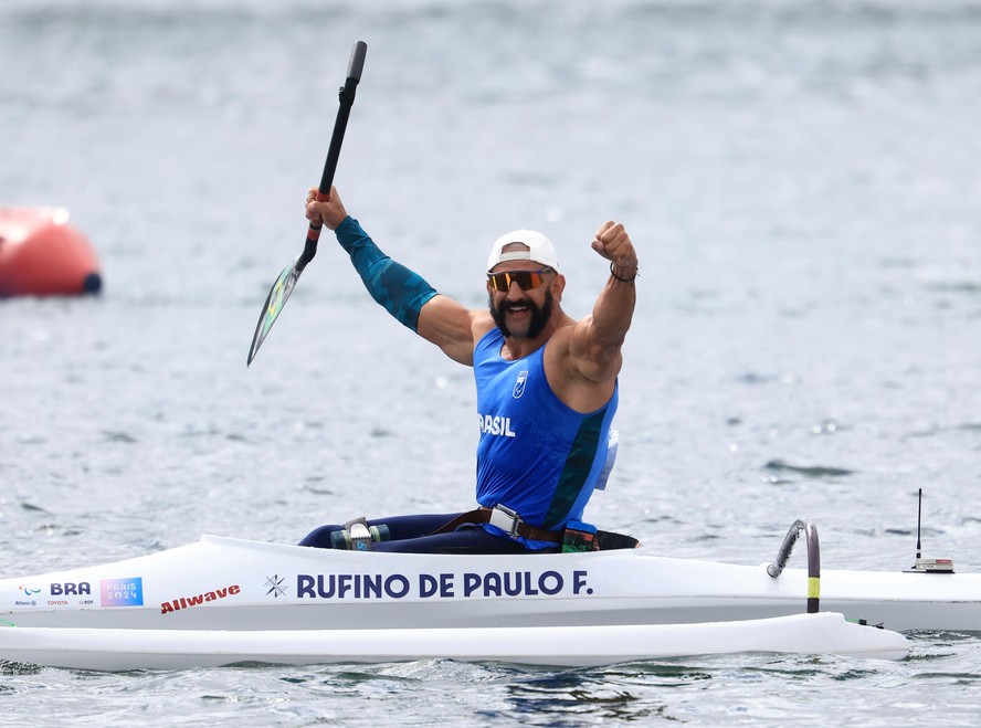 Fernando Rufino, ouro na canoagem nos Jogos Paralímpicos de Paris