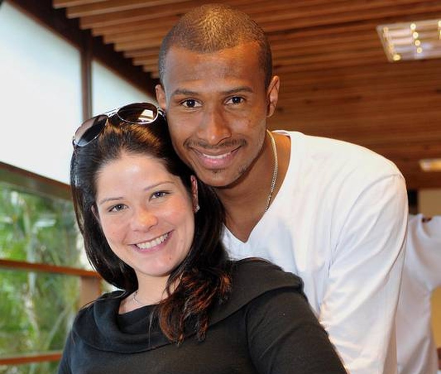 A atriz Samara Felippo e o jogador Leandrinho Barbosa, em 2009, época em que aguardavam o nascimento da filha