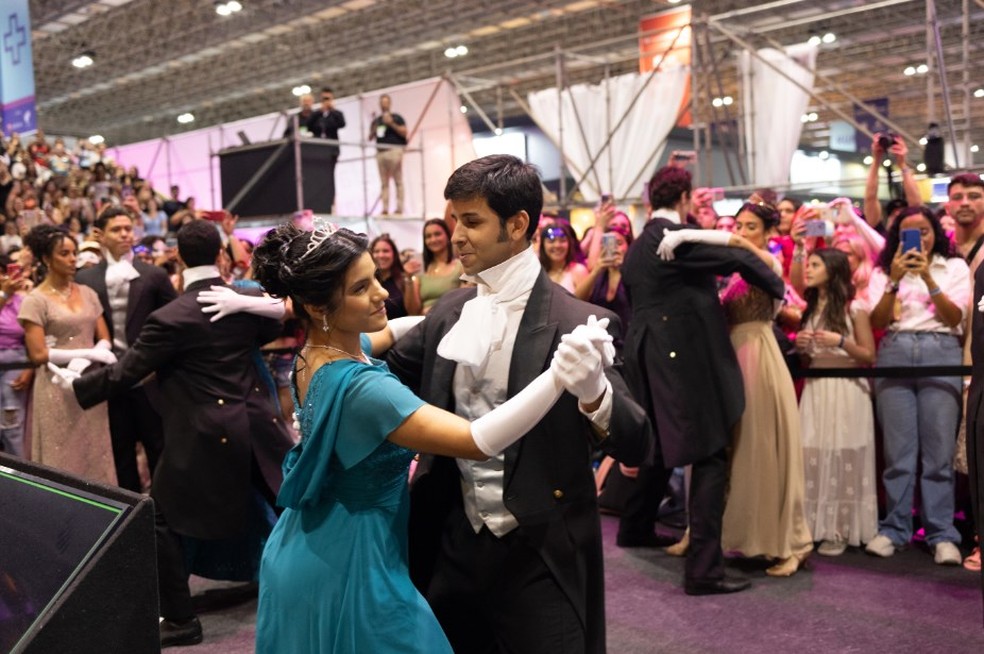 Baile foi a sensação do segundo dia de Bienal — Foto: Divulgação