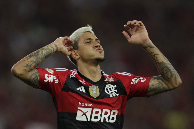 Pedro, do Flamengo, foi agredido pelo preparador de Sampaoli