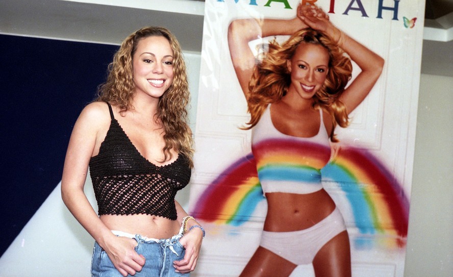 Mariah Carey em coletiva para a imprensa em São Paulo, em 1999