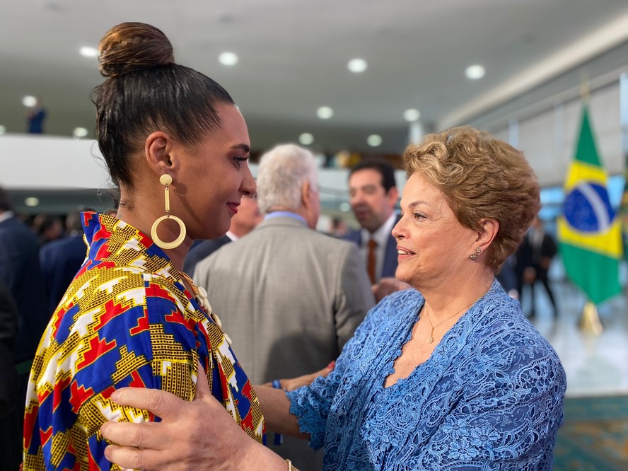 A ex-presidente Dilma Rousseff e a ministra Anielle Franco na posse de Lula