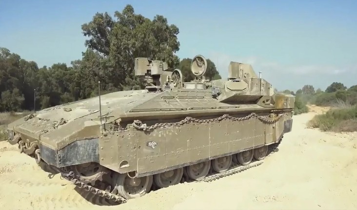 Modelo Namer 1500 tem nome referente a motor de 1500 cavalos — Foto: IDF