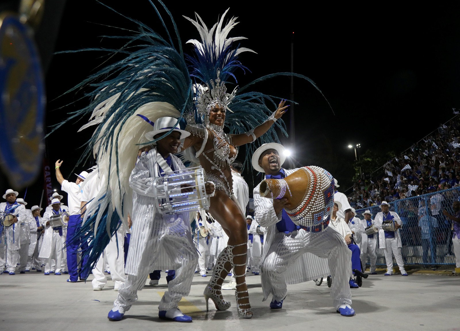 A rainha de bateria da Portela, Bianca Monteiro — Foto: Brenno Carvalho