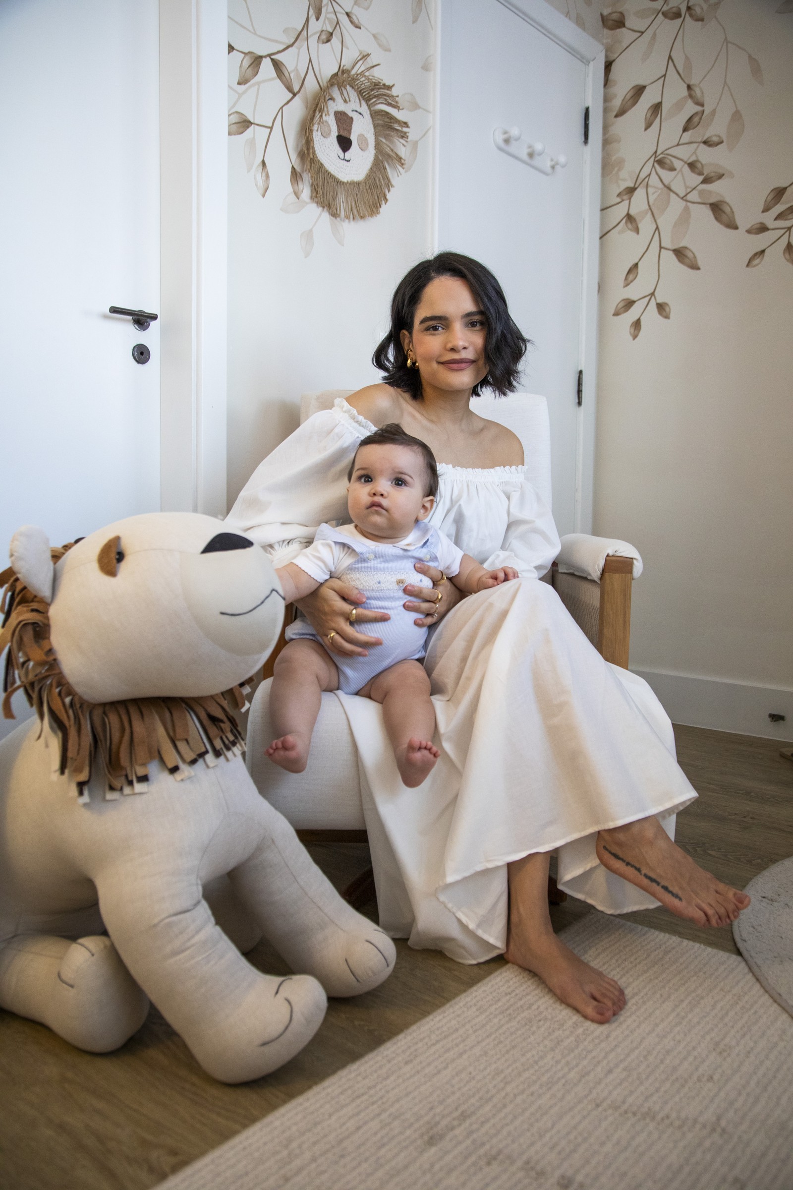 A atriz Carol Macedo abre seu apartamento na Barra da Tijuca — Foto: Guito Moredo/Agência Globo