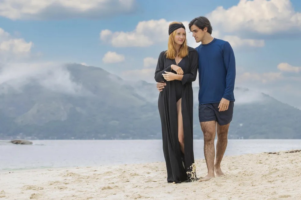 Marina Ruy Barbosa e Felipe Simas como Preciosa e Heitor, casal em Fuzuê, a nova novela das 19h — Foto: Divulgação TV Globo