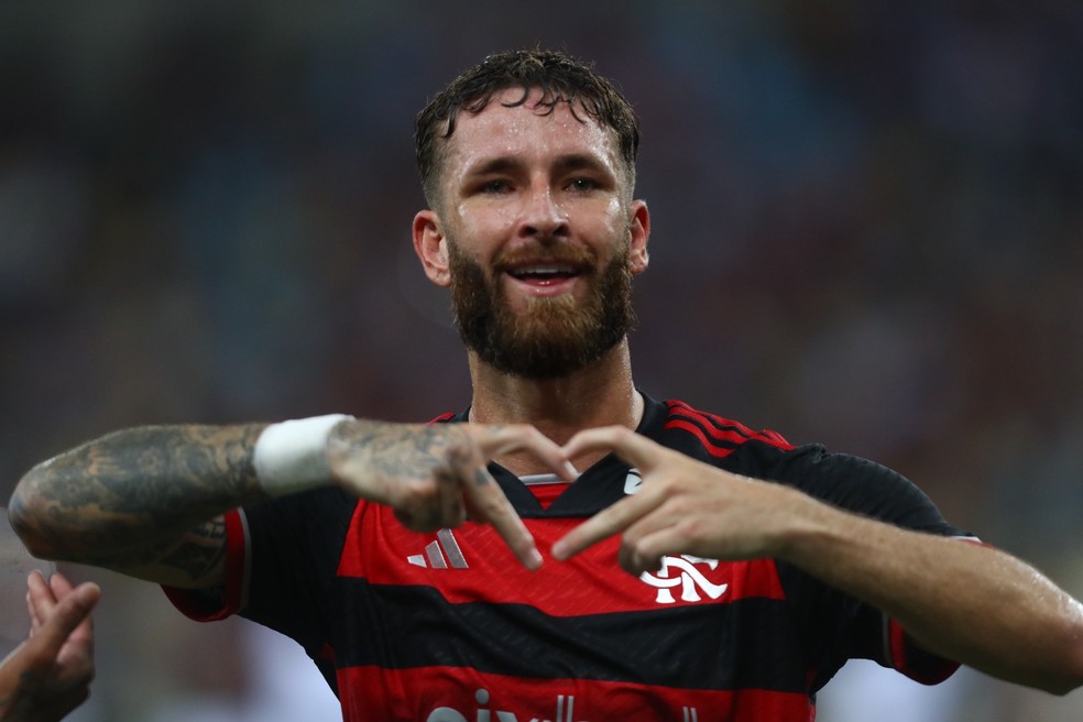 Leó Pereira marcou o gol da vitória do Flamengo — Foto: Gilvan de Souza/Flamengo