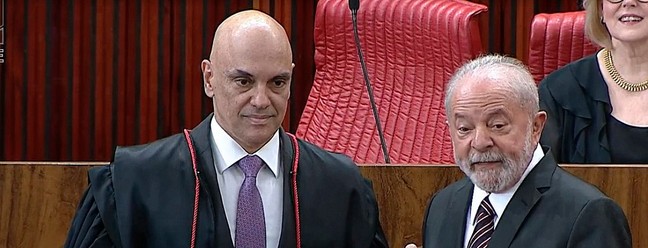 Lula recebe diploma do presidente do TSE, ministro Alexandre de Moraes - Foto: Reprodução/TVGlobo