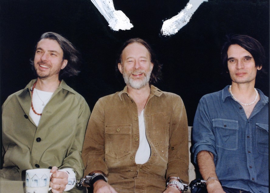 O grupo inglês The Smile, com Tom Skinner (à esquerda), Thom Yorke e Jonny Greenwood