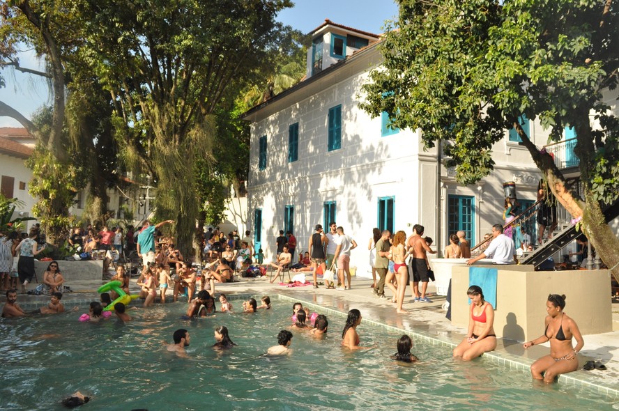 Casa da Glória abre a piscina ao mergulho em evento no fim de semana