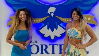 Sheron Menezzes com a rainha de bateria da Portela, Bianca Monteiro — Foto: Reprodução/Instagram