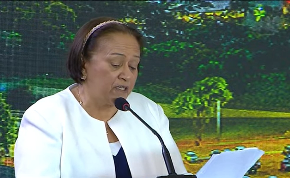 Governadora do RN, Fátima Bezerra é a primeira a falar no evento do 8/1 — Foto: Reprodução/TV Senado