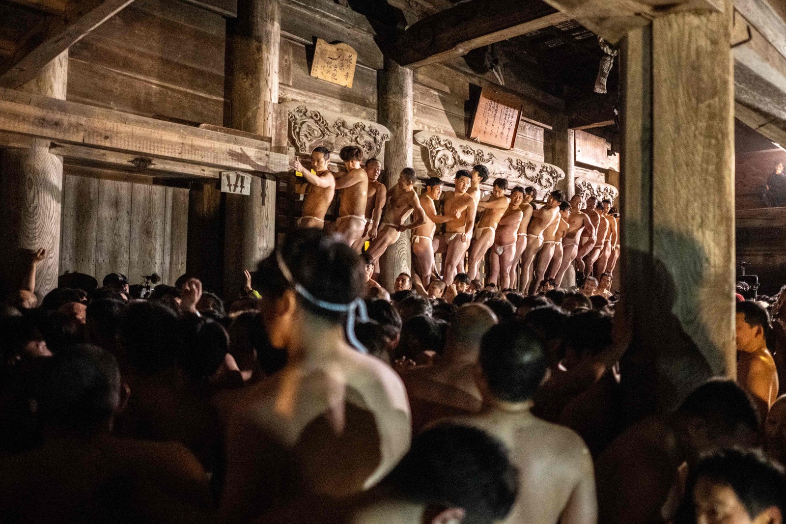 Festival do Templo Kokuseki era realizado do sétimo dia do Ano Novo Lunar até a manhã seguinte, mas a pandemia de Covid já havia forçado a redução do evento — Foto: Philip Fong/AFP