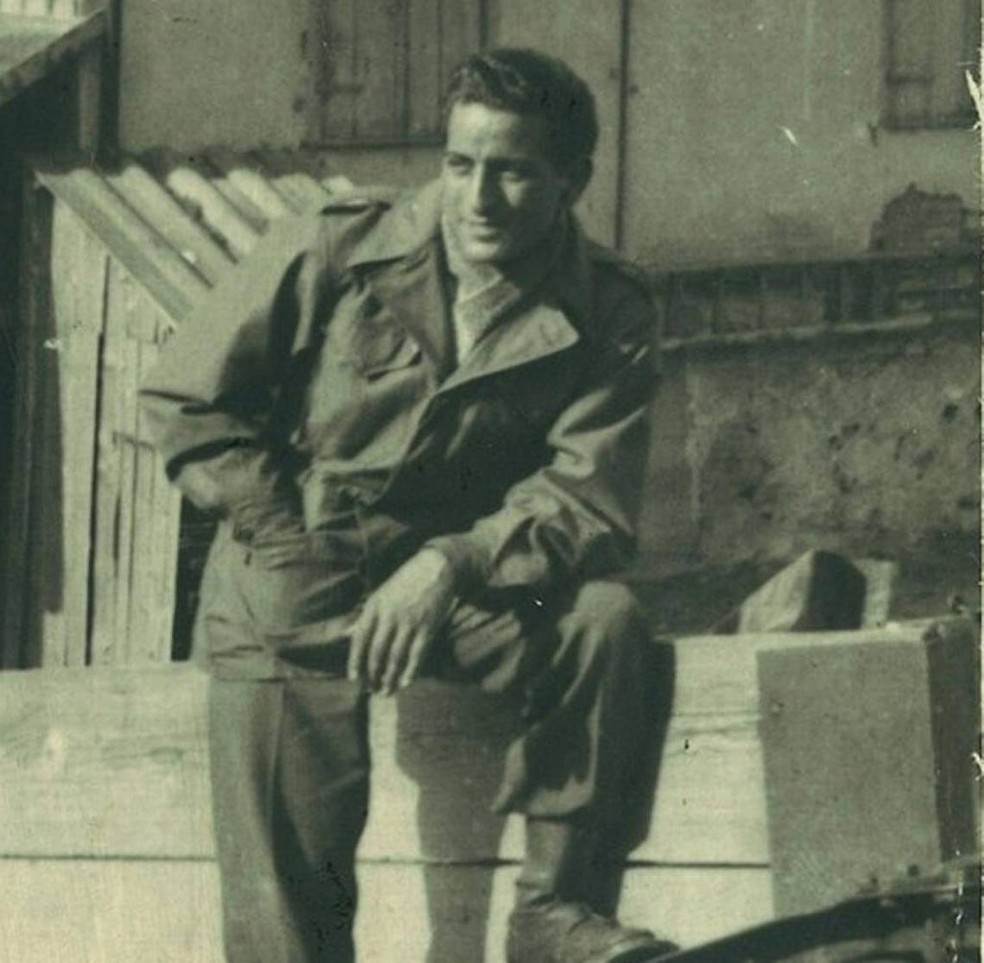 Tony Bennett, como soldado, na Segunda Guerra Mundial — Foto: Reprodução/Arquivo pessoal