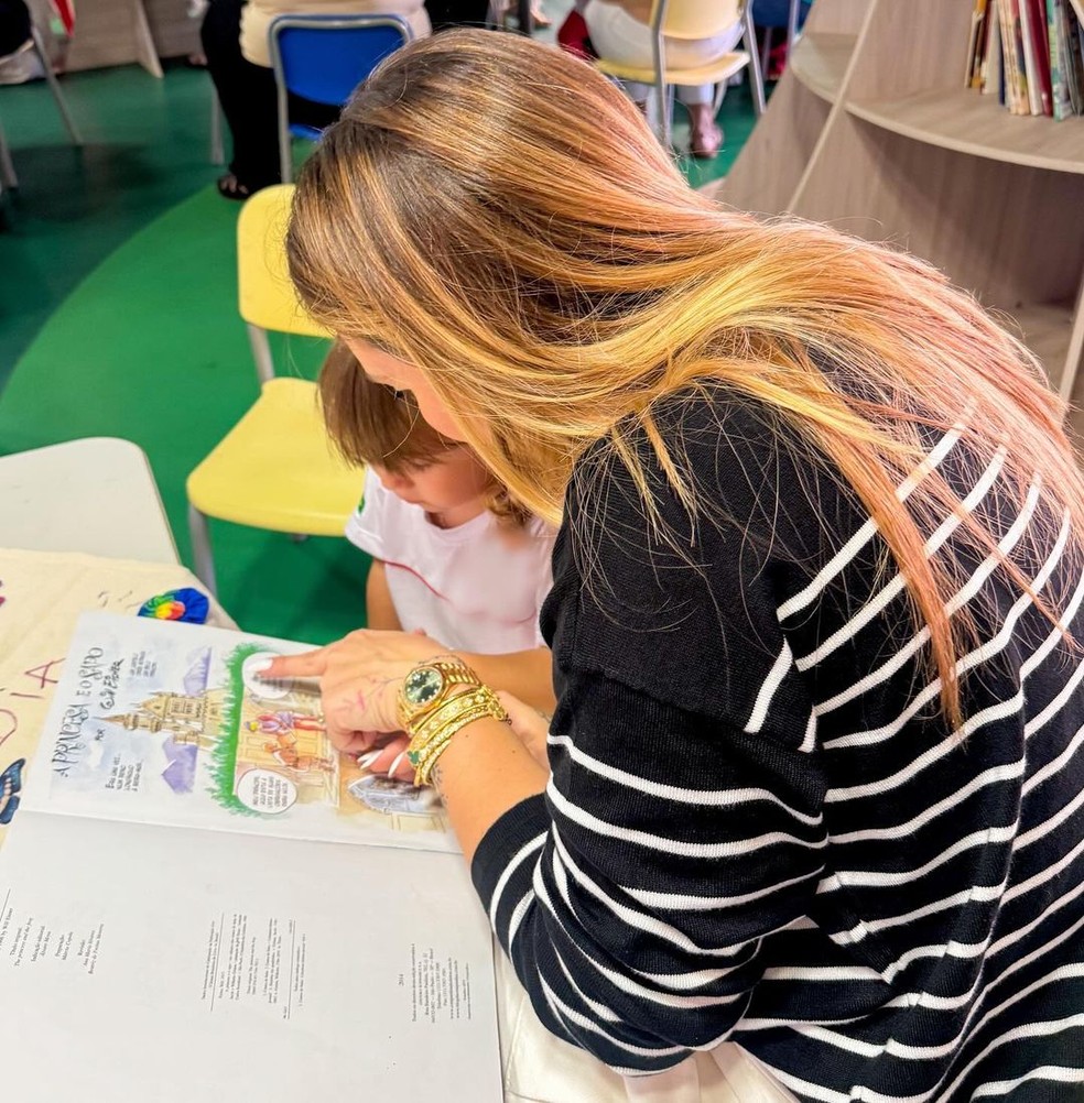 Virgínia Fonseca recebeu homenagem na escola da filha — Foto: Reprodução Instagram