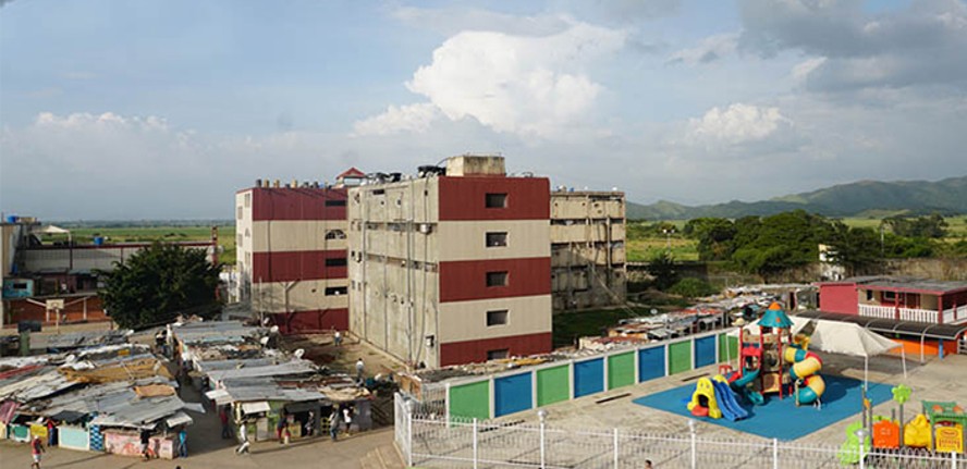 Prisão conhecida como Tocorón, uma das maiores da Venezuela