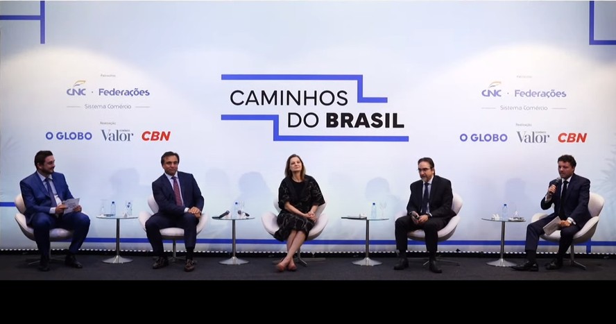 Participaram do debate 'Caminhos do Brasil', da esquerda para a direita: Thiago Bronzatto, Heleno Torres, Ana Paula Vescovi, Bernardo Appy e Fernando Exman